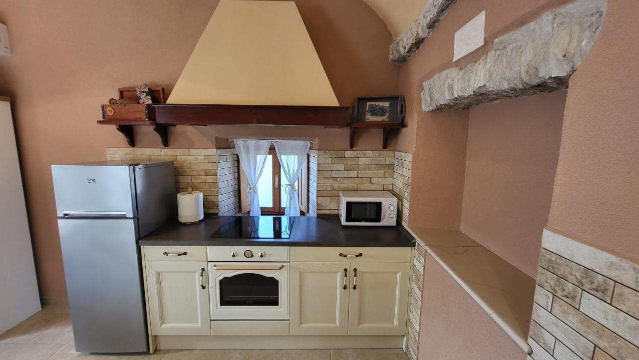 Stone House Apartments Didini Dvori Lumbarda Ngoại thất bức ảnh