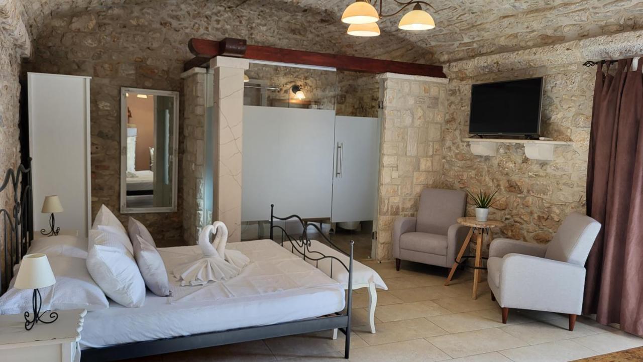 Stone House Apartments Didini Dvori Lumbarda Ngoại thất bức ảnh